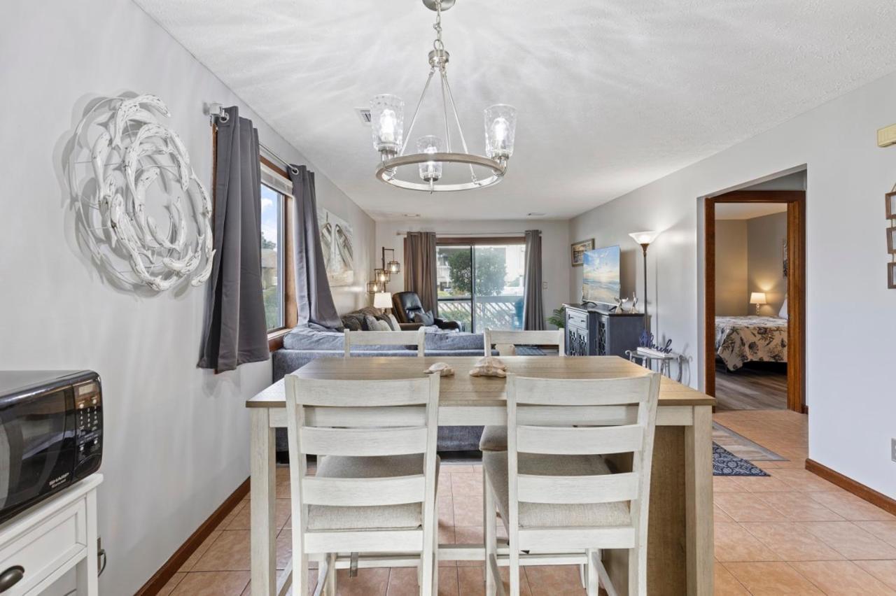 Spacious Modern Condo - 1St Floor - One Block To The Beach เมอร์เทิลบีช ภายนอก รูปภาพ