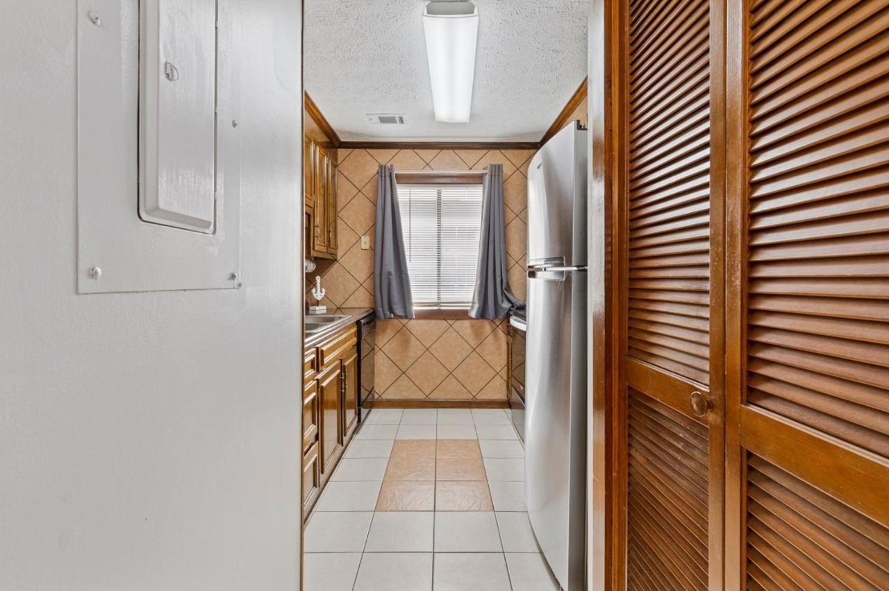 Spacious Modern Condo - 1St Floor - One Block To The Beach เมอร์เทิลบีช ภายนอก รูปภาพ